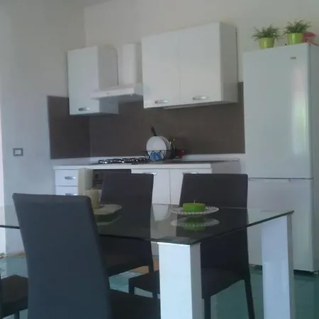Villa With Access To The Beach Villa Lascari