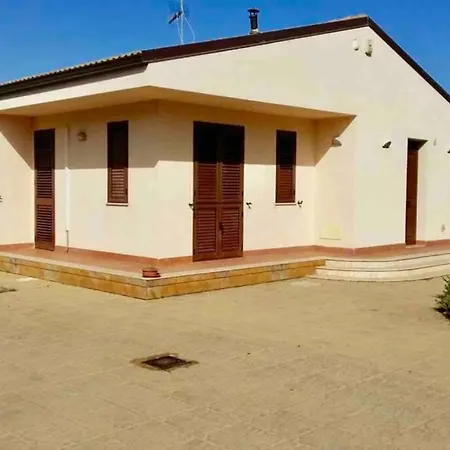 Villa With Access To The Beach Villa *